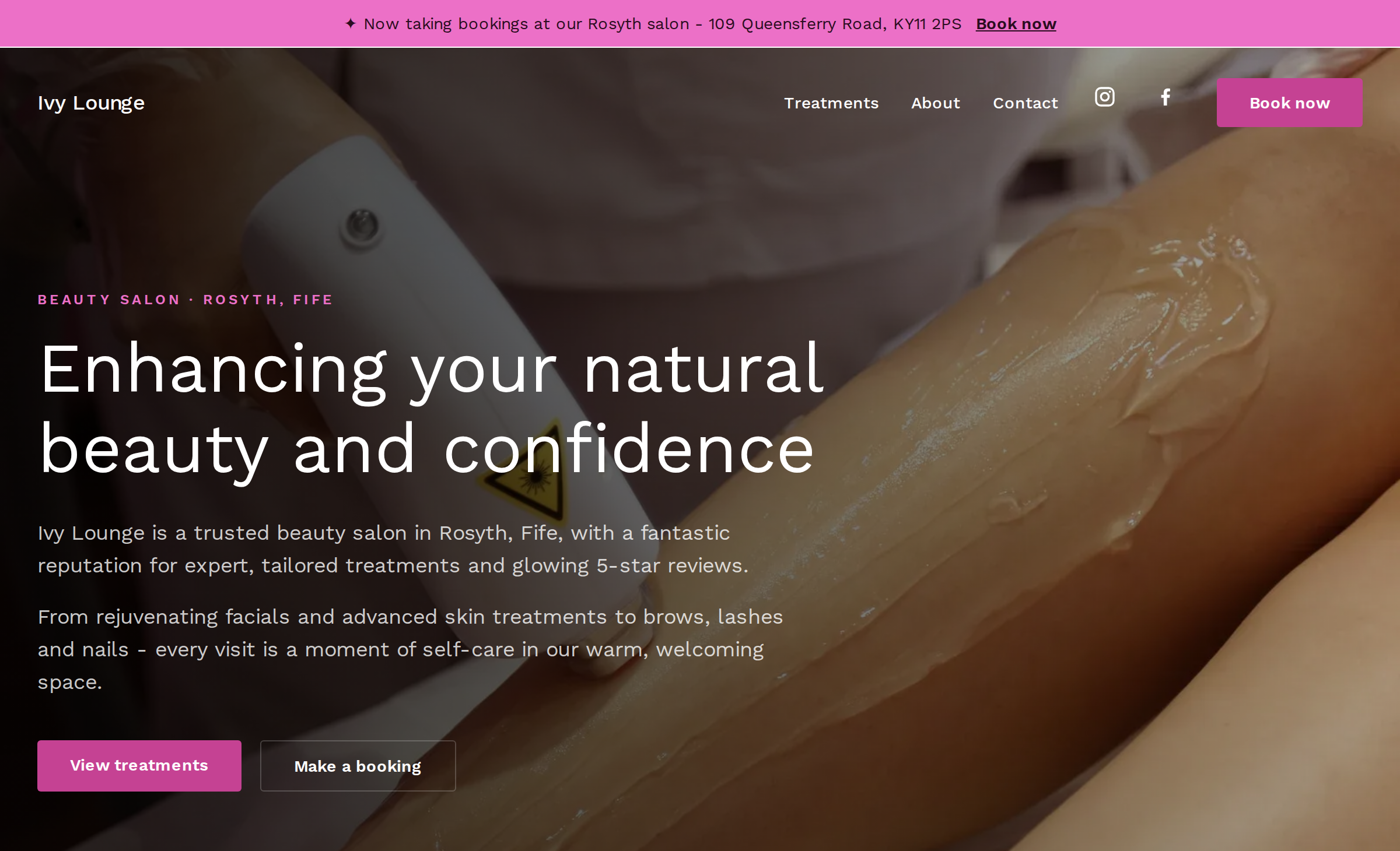 The live Ivy Lounge website at ivylounge.uk, built by Praxe